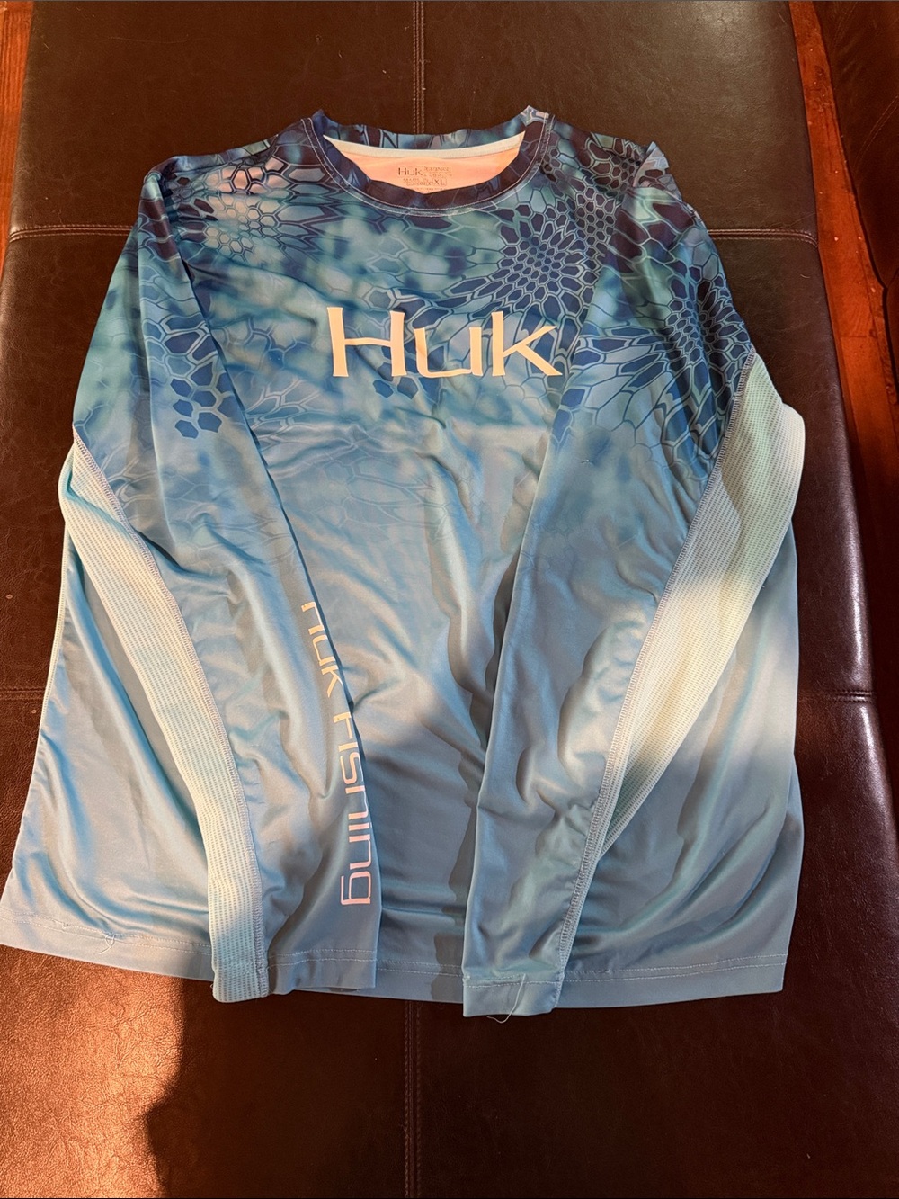 Huk Blue Gradient Performance Fishing Shirt